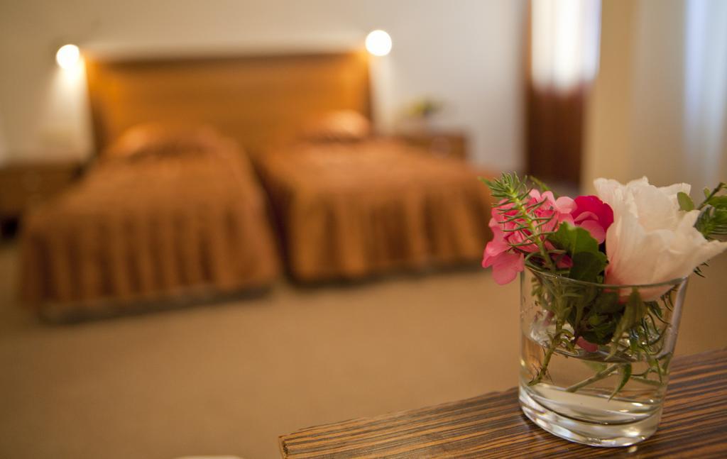 Intelcoop Hotel 2*